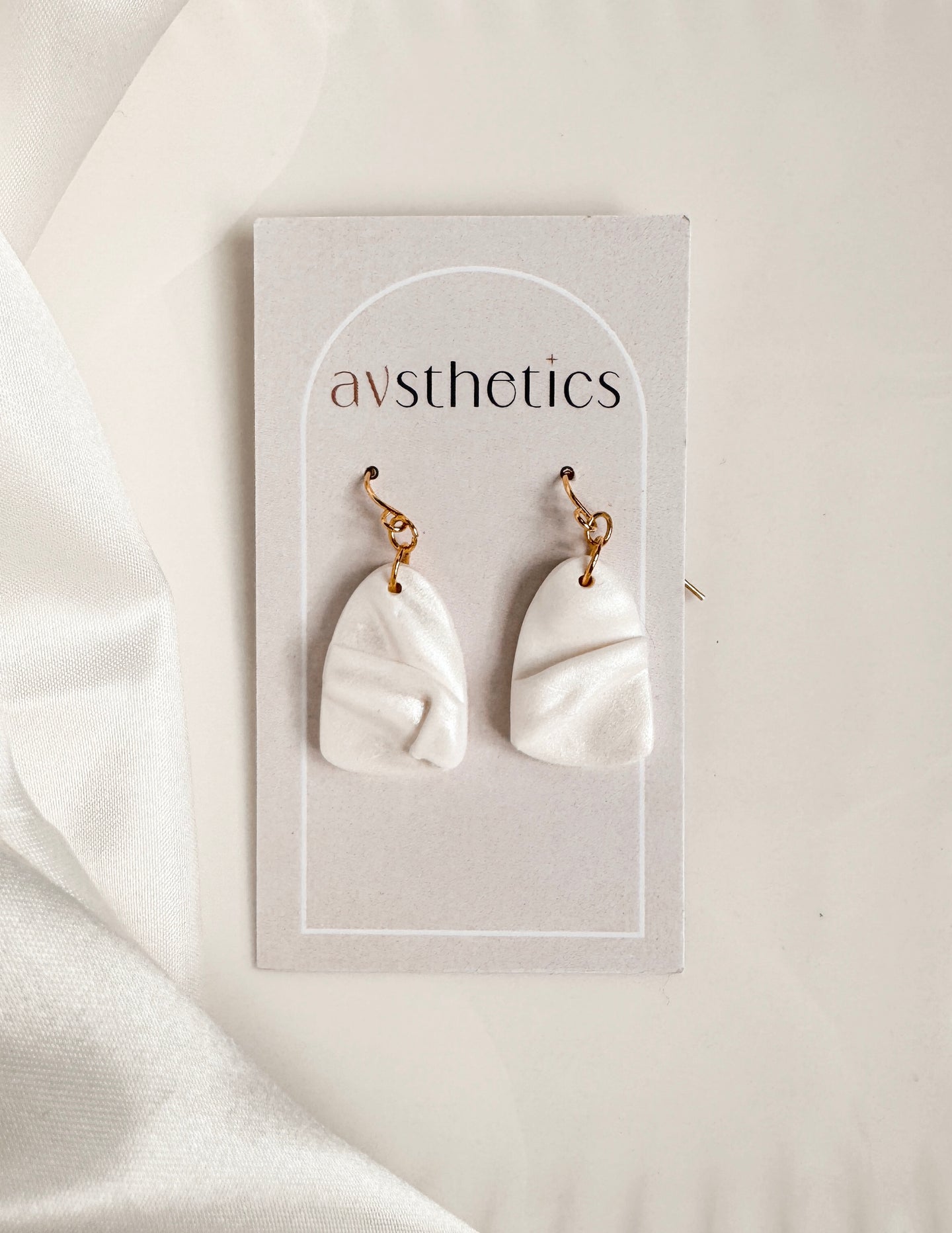 Silk - Pointed Arches